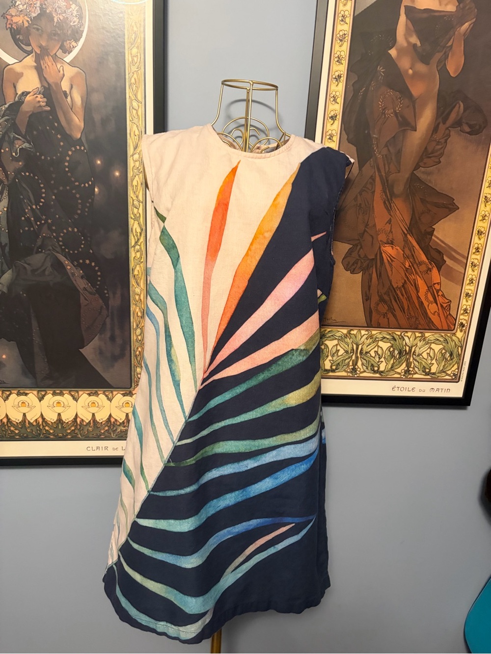 Sleeveless Multicolor Wave-Print A-Line Dress